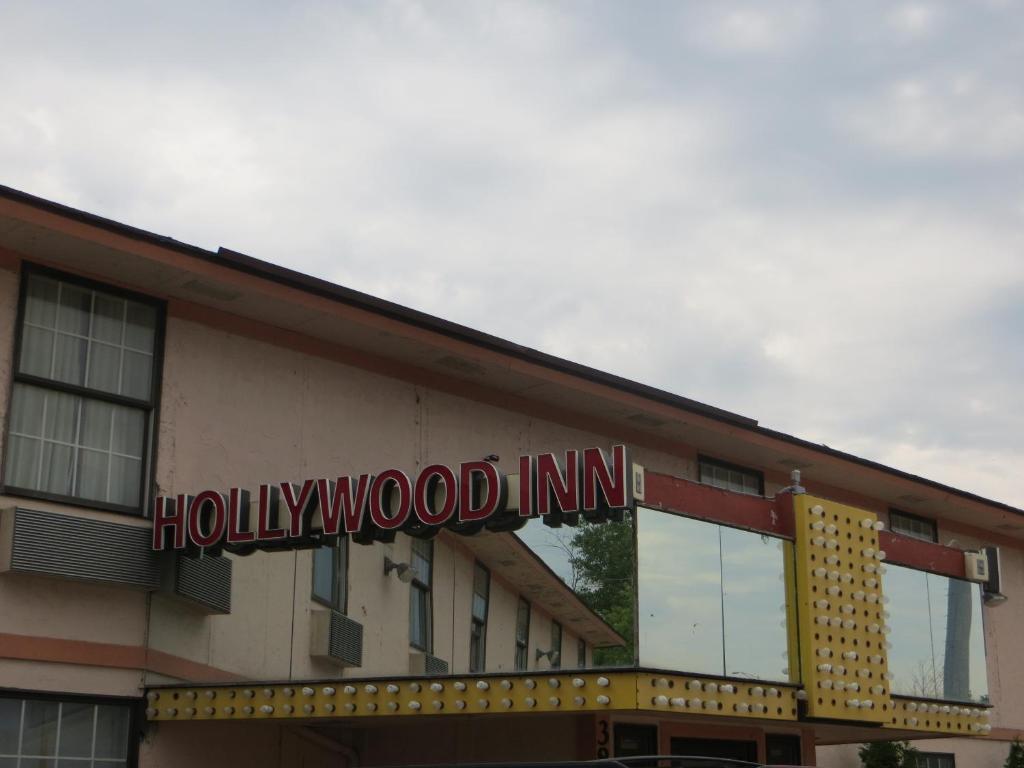 Hollywood Inn & Suites ガーニー エクステリア 写真